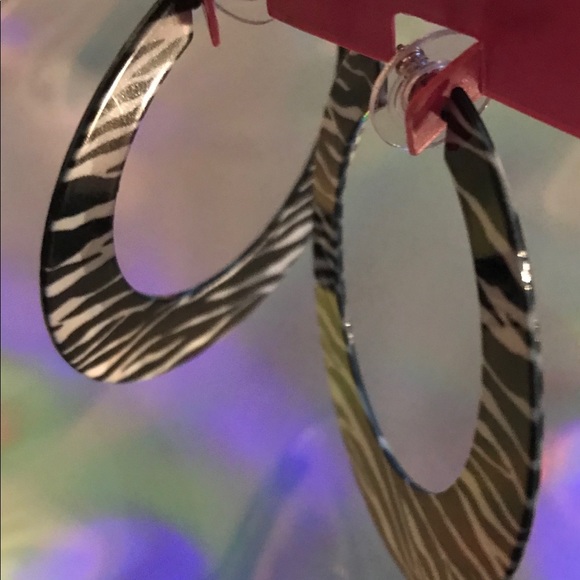 Vintage rare white trash y2k Zebra hoop earrings Betsey Johnson playboy sexy - Picture 3 of 3
